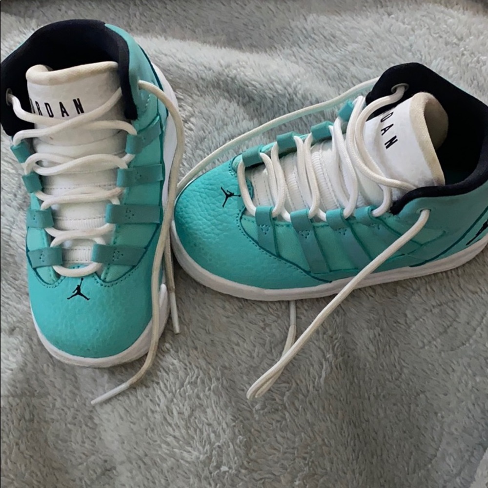 Kids Jordan Sneaker Shoes Unisex
